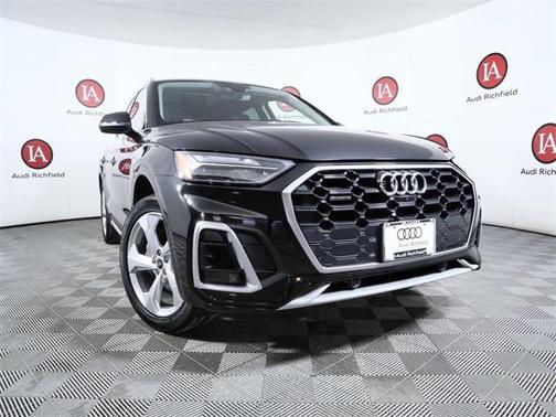 2022 Audi Q5 45 S line Premium Plus