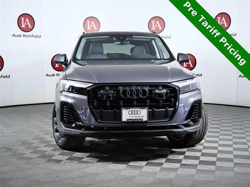 2025 Audi Q7 55 Premium Plus