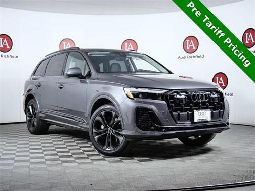2025 Audi Q7 55 Premium Plus