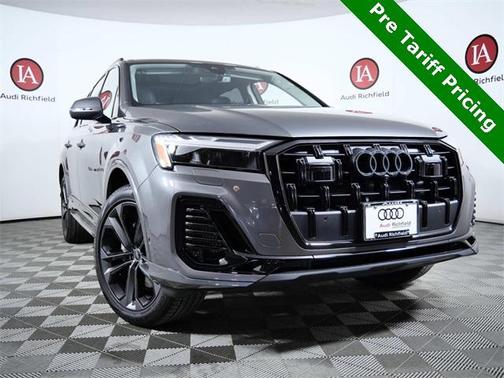 2025 Audi Q7 55 Premium Plus