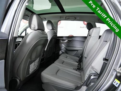 2025 Audi Q7 55 Premium Plus
