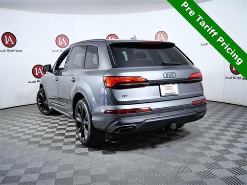 2025 Audi Q7 55 Premium Plus