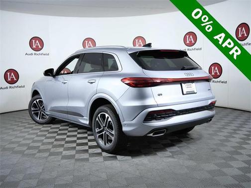 2025 Audi Q5 Premium