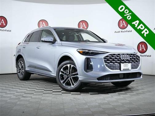 2025 Audi Q5 Premium