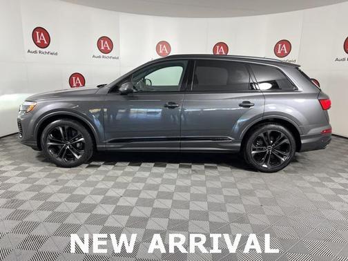 2025 Audi Q7 55 Prestige