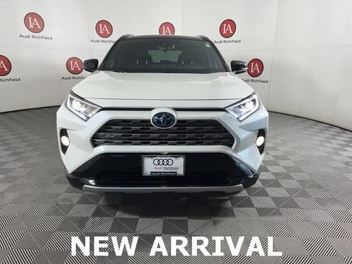 2019 Toyota RAV4 Hybrid SE