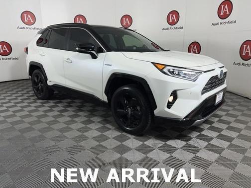 2019 Toyota RAV4 Hybrid SE
