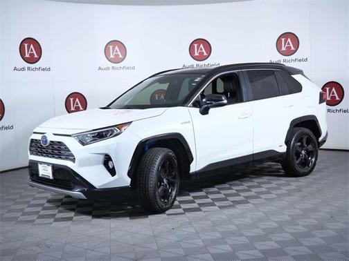 2019 Toyota RAV4 Hybrid SE