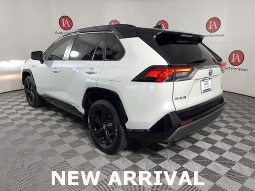 2019 Toyota RAV4 Hybrid SE