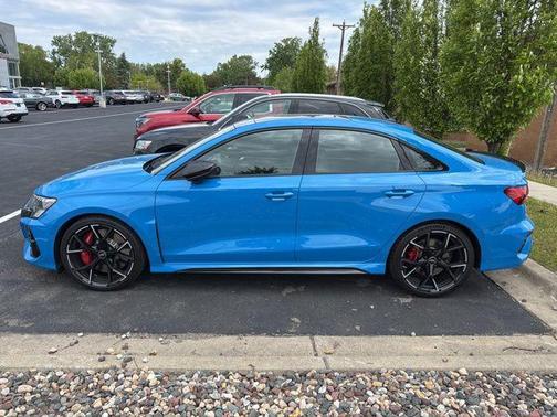 Turbo Blue 2022 Audi RS 3 TFSI quattro S tronic