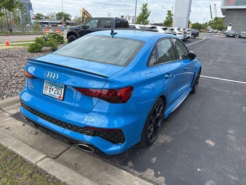 Turbo Blue 2022 Audi RS 3 TFSI quattro S tronic