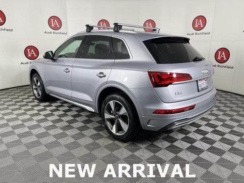 2022 Audi Q5 40 Premium Plus