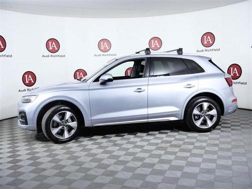 2022 Audi Q5 40 Premium Plus