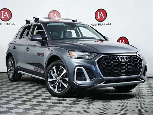 2022 Audi Q5 45 S line Premium Plus