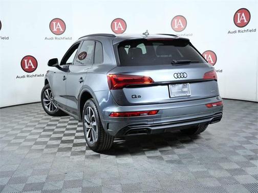 2024 Audi Q5 45 S line Premium