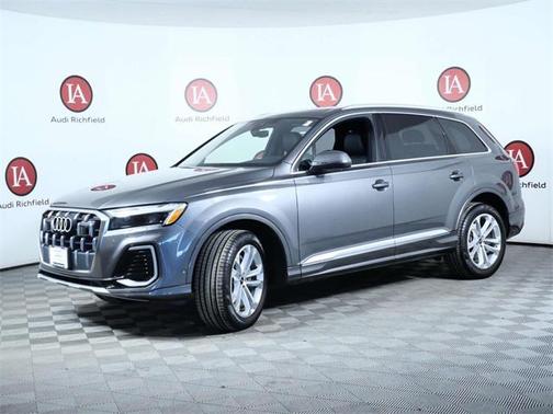 2025 Audi Q7 45 Premium Plus