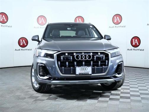 2025 Audi Q7 45 Premium Plus