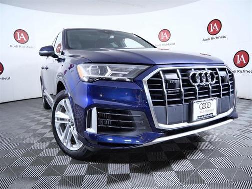 2022 Audi Q7 55 Premium Plus