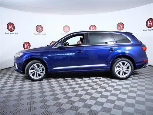 2022 Audi Q7 55 Premium Plus