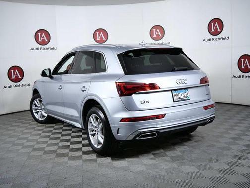 2022 Audi Q5 45 S line Premium