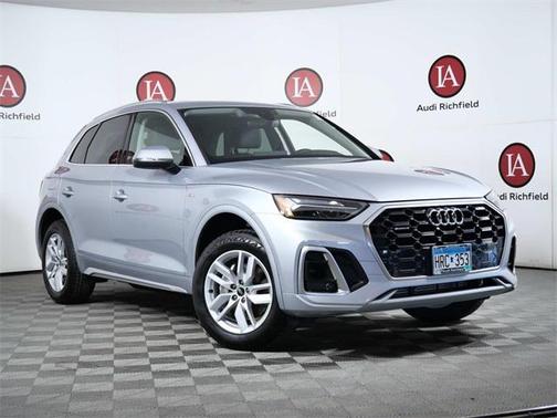 2022 Audi Q5 45 S line Premium