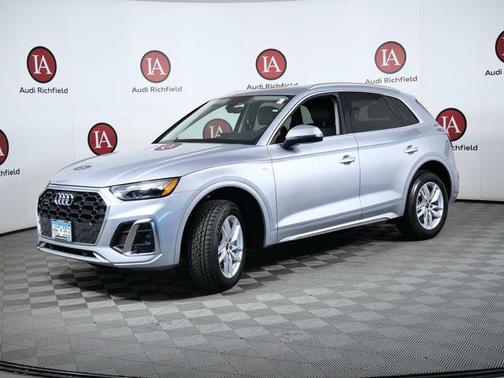 2022 Audi Q5 45 S line Premium