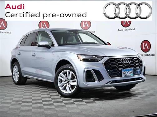 2022 Audi Q5 45 S line Premium