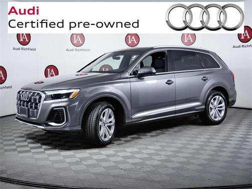2025 Audi Q7 45 Premium