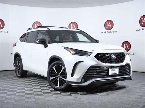 2021 Toyota Highlander XSE
