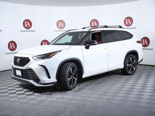 2021 Toyota Highlander XSE