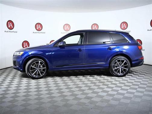 2022 Audi Q7 55 Premium Plus
