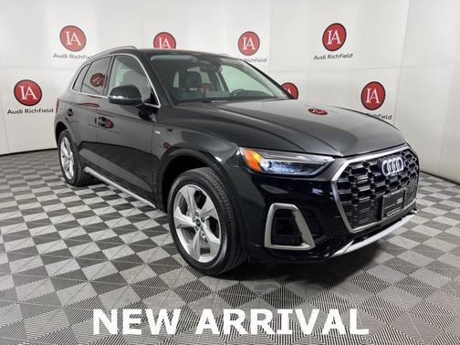 2023 Audi Q5 45 S line Premium Plus