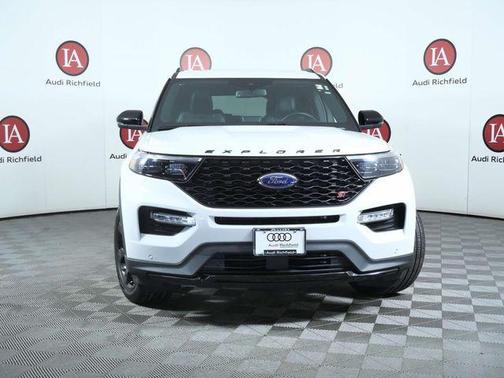 Star White Metallic Tri-Coat 2023 Ford Explorer ST