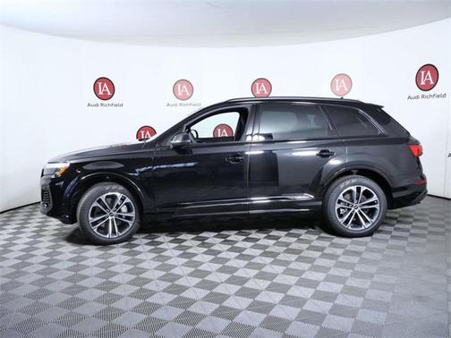 2026 Audi Q7 45 Premium