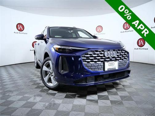 2025 Audi Q5 Premium plus