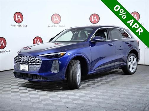 2025 Audi Q5 Premium plus