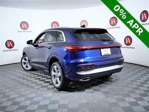 2025 Audi Q5 Premium plus