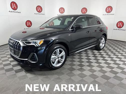 2024 Audi Q3 45 S line Premium Plus
