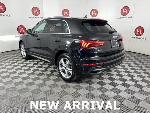 2024 Audi Q3 45 S line Premium Plus