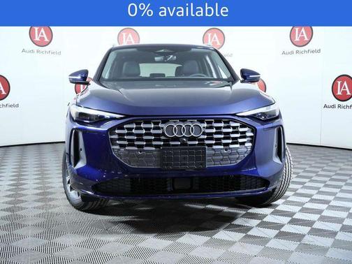 Navarra Blue Metallic 2025 Audi Q5 Premium