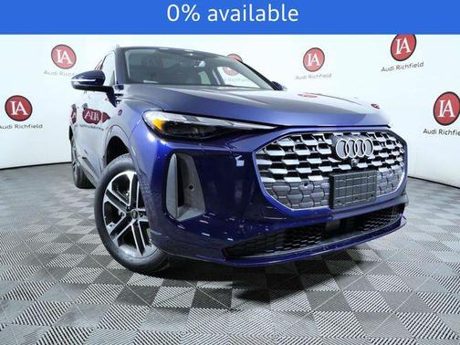 Navarra Blue Metallic 2025 Audi Q5 Premium