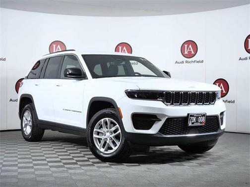 2024 Jeep Grand Cherokee Laredo