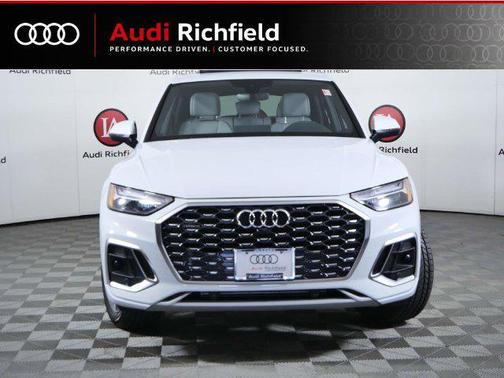 Glacier White Metallic 2023 Audi Q5 45 S line Premium Plus