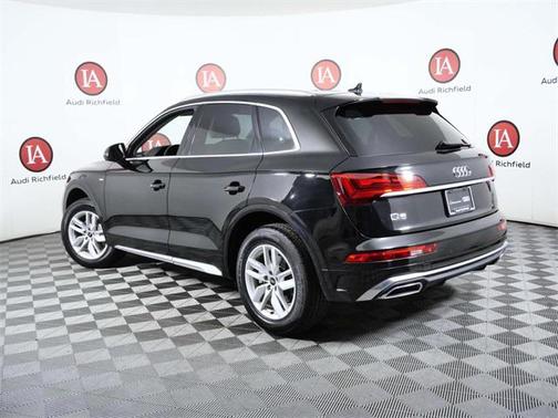 2022 Audi Q5 45 S line Premium