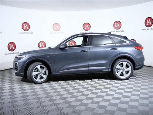 2025 Audi Q5 Prestige TFSI quattro S tronic