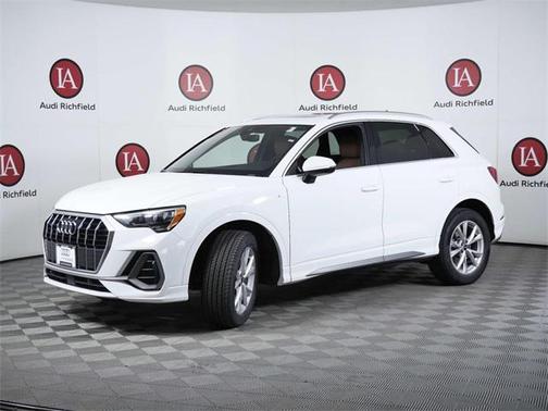 2021 Audi Q3 45 S line Premium