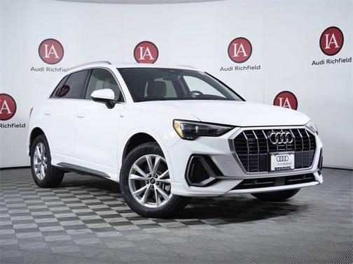 2021 Audi Q3 45 S line Premium