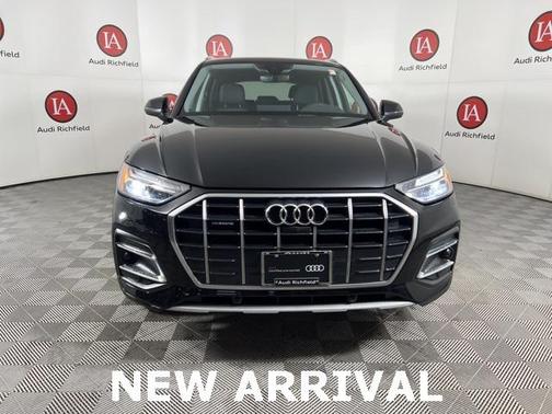 2024 Audi Q5 40 Premium Plus