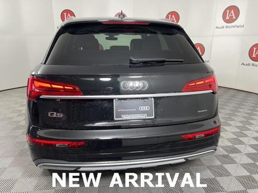2024 Audi Q5 40 Premium Plus