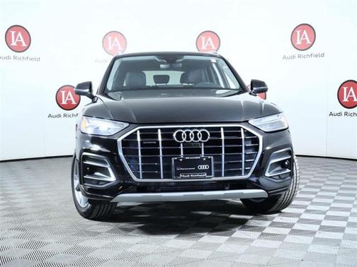 2024 Audi Q5 40 Premium Plus